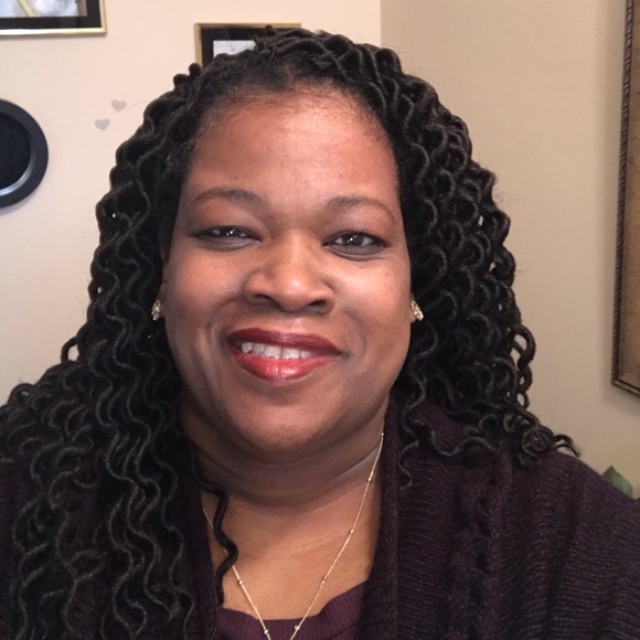 Lisa's Closet @lisajean133 (SALE EXTRAVAGANZA) - Picture 5 of 6